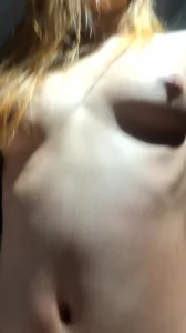 黄毛精神小妹，完整版已上传至电报群